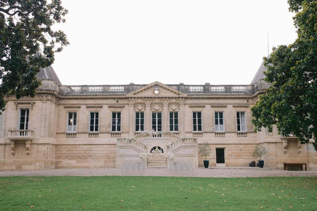 Chateau Couffins Asques Exterior photo